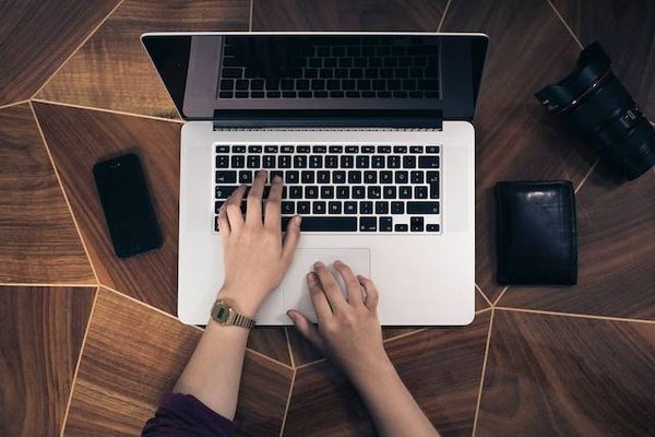 Les meilleurs sites pour trouver un pisciniste de qualité