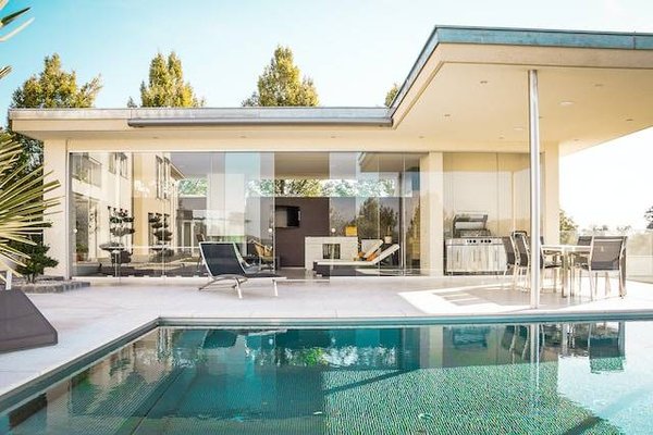 Comment obtenir un devis pour la construction d'une piscine en Nouvelle-Aquitaine ?